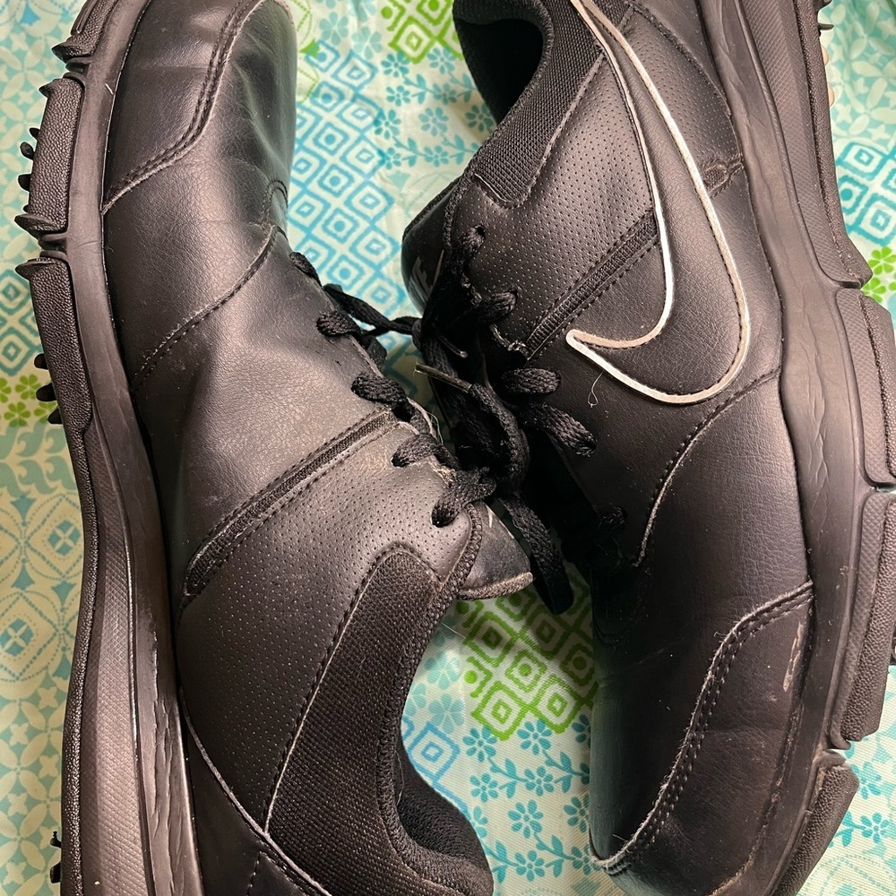 Nike Men's Black Athletic Shoes with White Swoosh golf Nike Durasport 4 - Picture 4 of 6